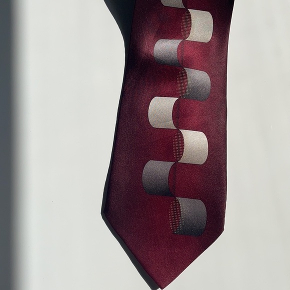 Vintage Dimoggio Gold Handmade Pure silk red and Gray tie. - Picture 2 of 7